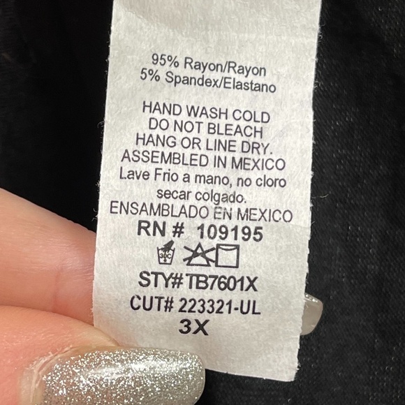 LOVE J Shredded Sequin Lip T Shirt - Whimsigoth - Picture 7 of 7